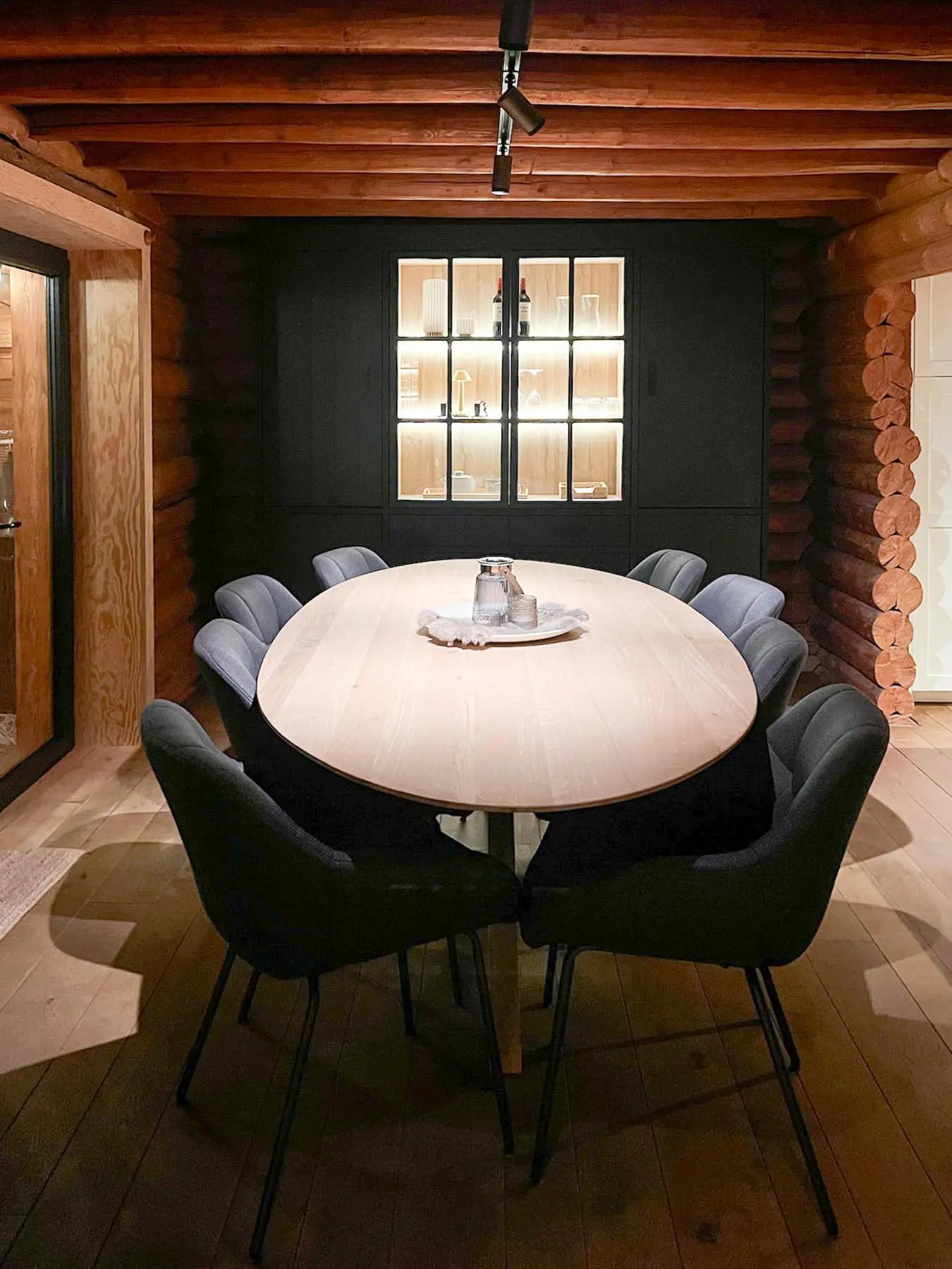 Eettafel in vakantiehuis (chalet) te huur in Ardennen, Lieurneux, vlakbij Durbuy